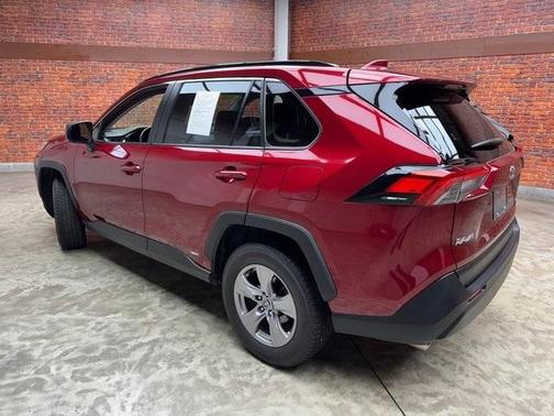 2022 Toyota RAV4 Hybrid LE