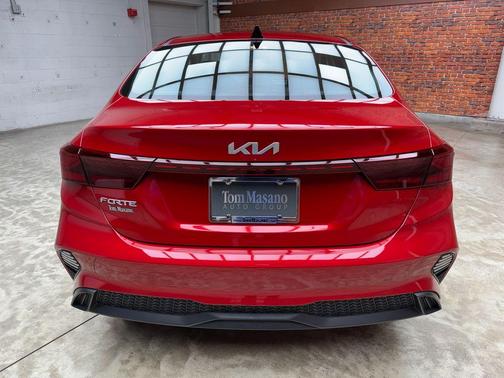 Currant Red 2023 Kia Forte LXS