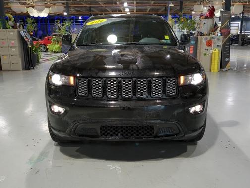 2022 Jeep Grand Cherokee WK Laredo