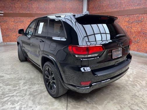 2022 Jeep Grand Cherokee WK Laredo