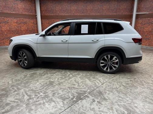 2022 Volkswagen Atlas 3.6L SE w/Technology