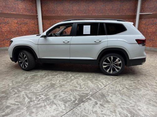 2022 Volkswagen Atlas 3.6L SE w/Technology