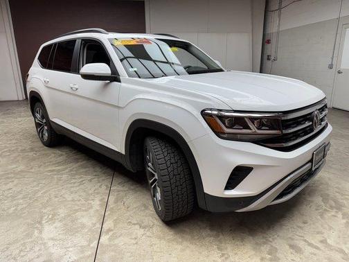 2022 Volkswagen Atlas 3.6L SE w/Technology