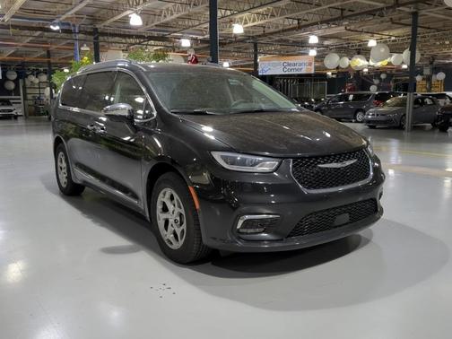 2023 Chrysler Pacifica Limited