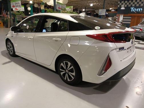 Blizzard Pearl 2019 Toyota Prius Prime Advanced