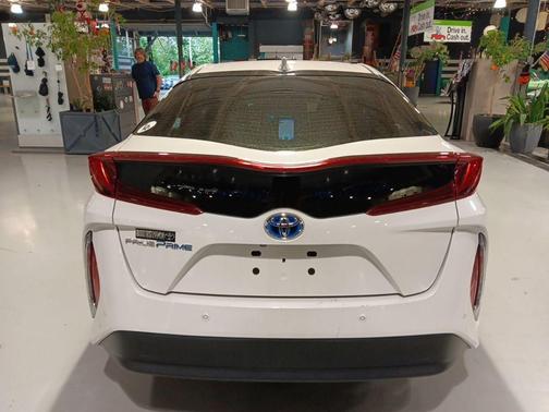 Blizzard Pearl 2019 Toyota Prius Prime Advanced