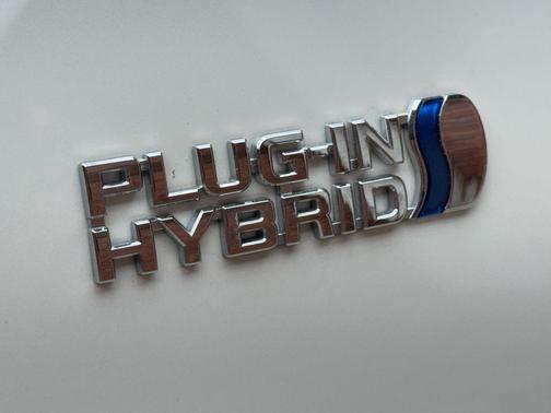 Blizzard Pearl 2019 Toyota Prius Prime Advanced
