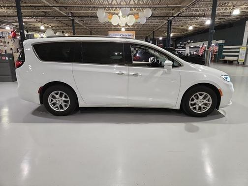 2021 Chrysler Pacifica Touring-L
