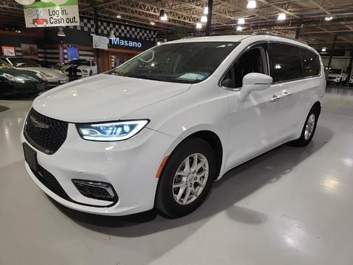 2021 Chrysler Pacifica Touring-L