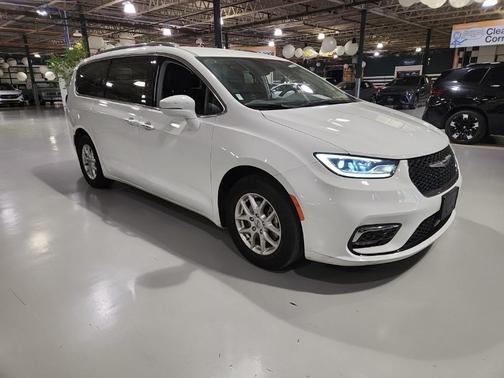 2021 Chrysler Pacifica Touring-L