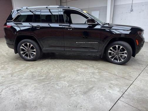 2023 Jeep Grand Cherokee Overland