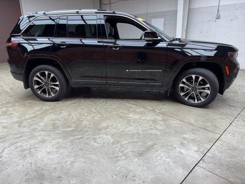 2023 Jeep Grand Cherokee Overland