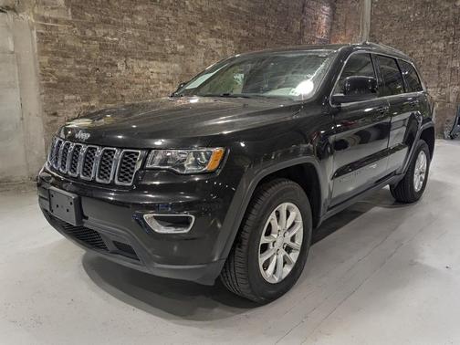 2022 Jeep Grand Cherokee WK Laredo