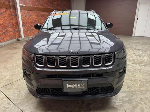Metallic 2024 Jeep Compass Latitude