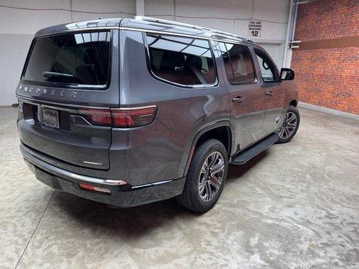 2024 Jeep Wagoneer Series II