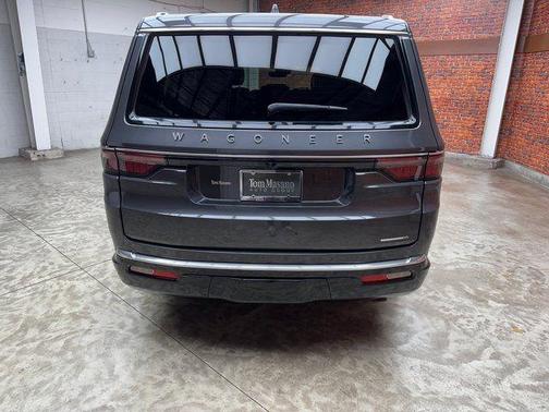 2024 Jeep Wagoneer Series II