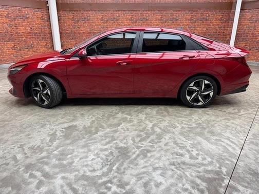 2023 Hyundai ELANTRA HEV Limited