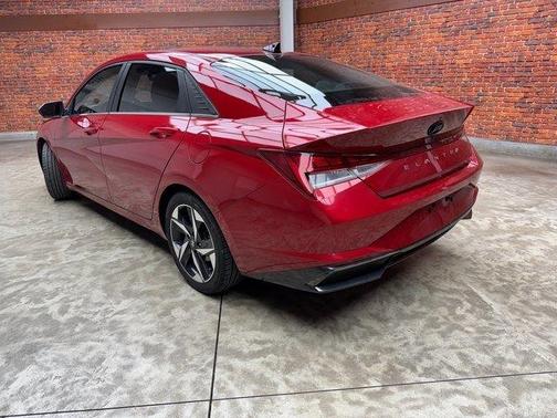 2023 Hyundai ELANTRA HEV Limited