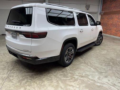 2024 Jeep Wagoneer L Series II