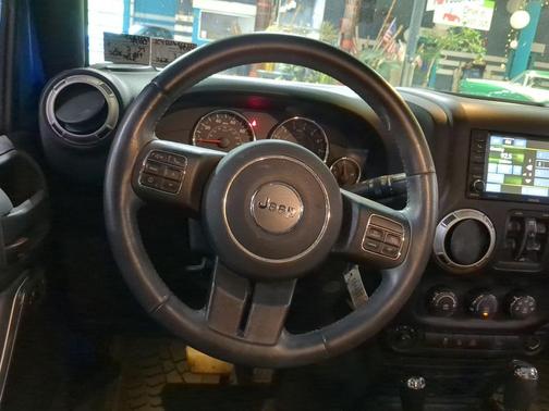 Hydro Blue Pearl 2015 Jeep Wrangler Unlimited Sahara