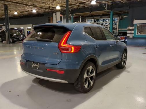 Blue 2024 Volvo XC40 B5 Plus Bright Theme
