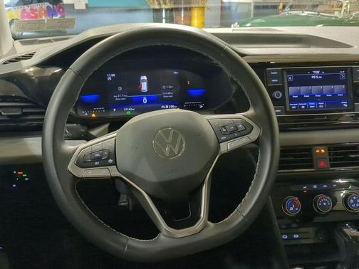 Pure White 2023 Volkswagen Taos 1.5T S
