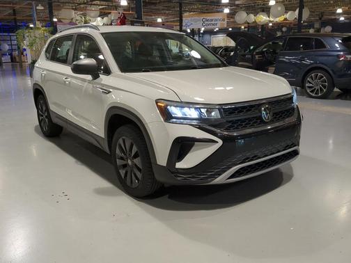 Pure White 2023 Volkswagen Taos 1.5T S