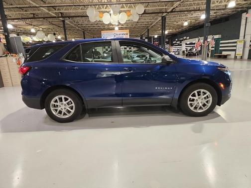 2022 Chevrolet Equinox LS