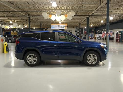 2022 GMC Terrain SLE