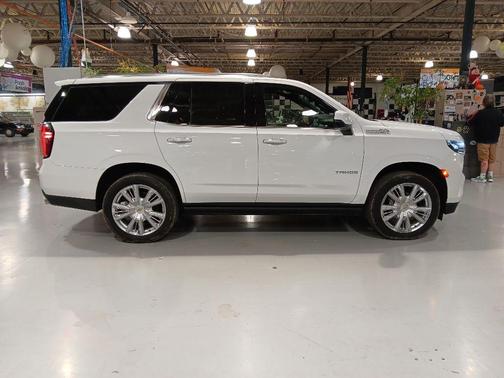 Summit White 2024 Chevrolet Tahoe High Country