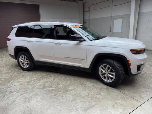 2021 Jeep Grand Cherokee L Laredo