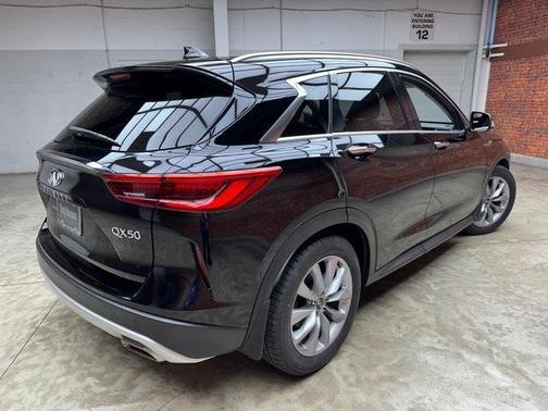 2021 INFINITI QX50 Luxe