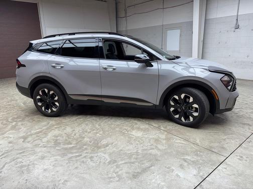 Gray 2023 Kia Sportage X-Line