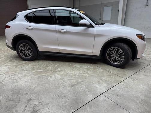 2022 Alfa Romeo Stelvio Sprint