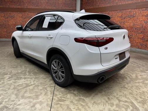 2022 Alfa Romeo Stelvio Sprint