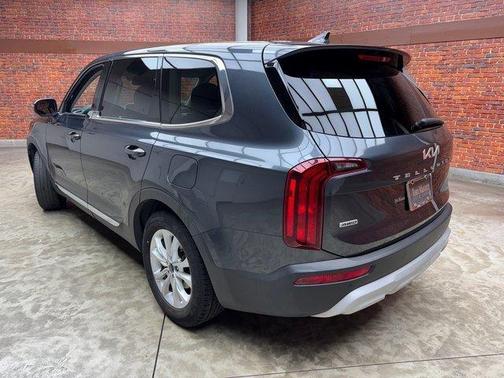 2022 Kia Telluride LX