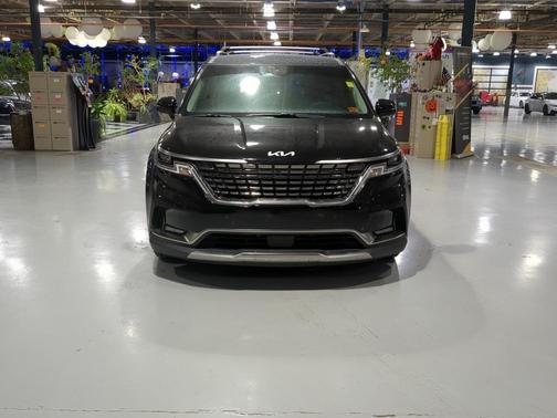2024 Kia Carnival SX