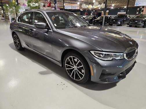 2022 BMW 330 i xDrive