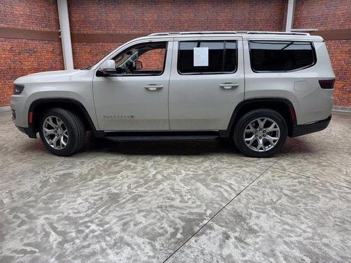 2022 Jeep Wagoneer Series II