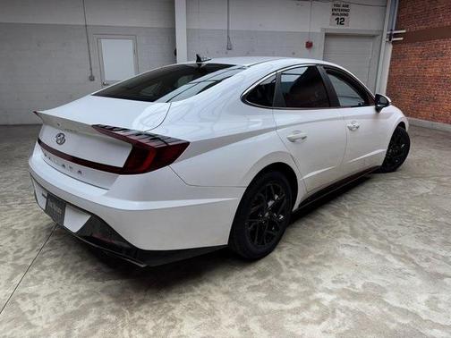 2021 Hyundai SONATA SEL