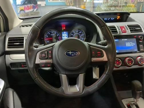 Desert Khaki 2017 Subaru Crosstrek 2.0i Premium