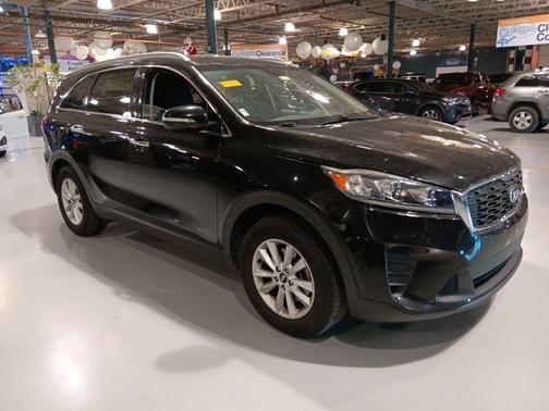 Ebony Black 2019 Kia Sorento LX