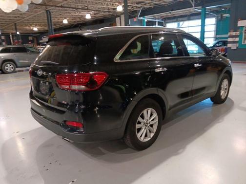 Ebony Black 2019 Kia Sorento LX