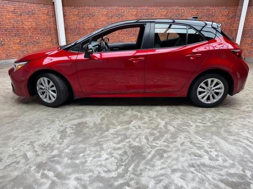2023 Toyota Corolla Hatchback SE