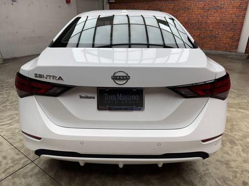 Cloud White 2025 Nissan Sentra SV