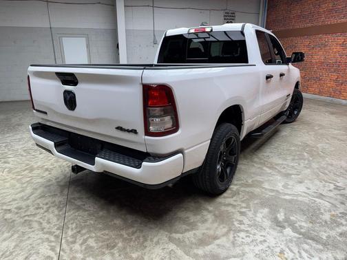 Bright White Clearcoat 2023 RAM 1500 Big Horn