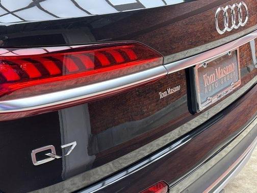 2023 Audi Q7 55 Premium Plus