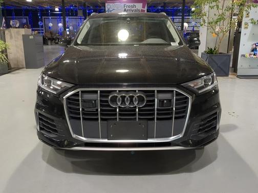 2023 Audi Q7 55 Premium Plus