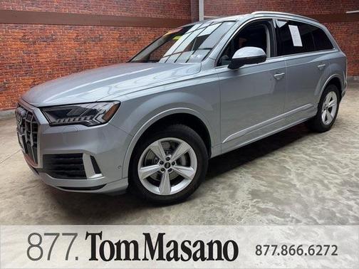 2024 Audi Q7 45 Premium Plus
