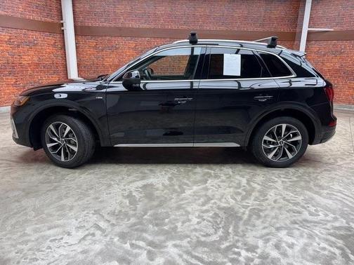 2022 Audi Q5 45 S line Premium Plus